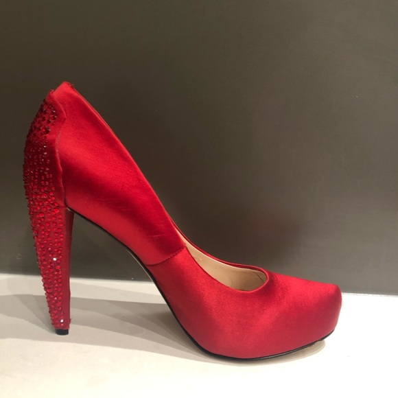 Beautiful High Heels - Picture 3 of 6